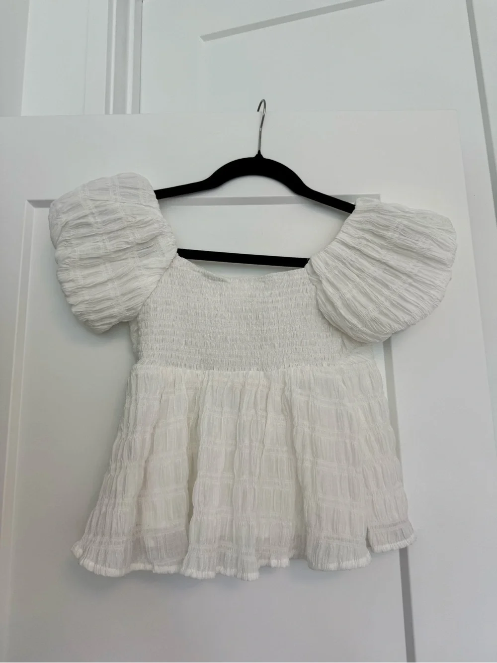 ASTR Nalda Top Square Neckline Puff Sleeves Smock Crop Top |Size S| Color: WHITE